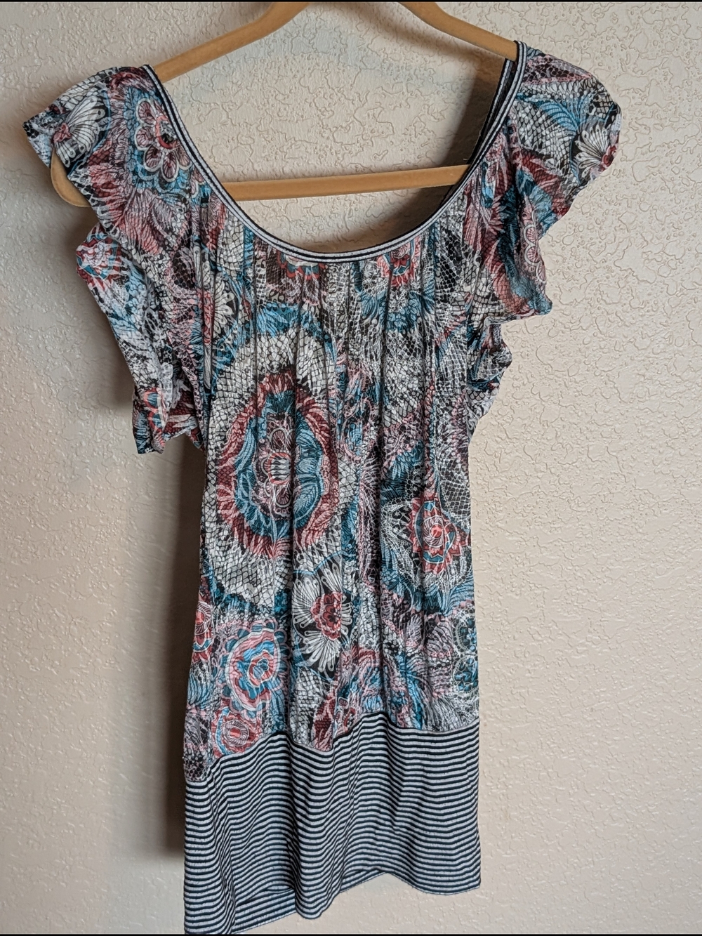 The Buckle Scoop Neck Top With Sheer Floral & Stripe Design
